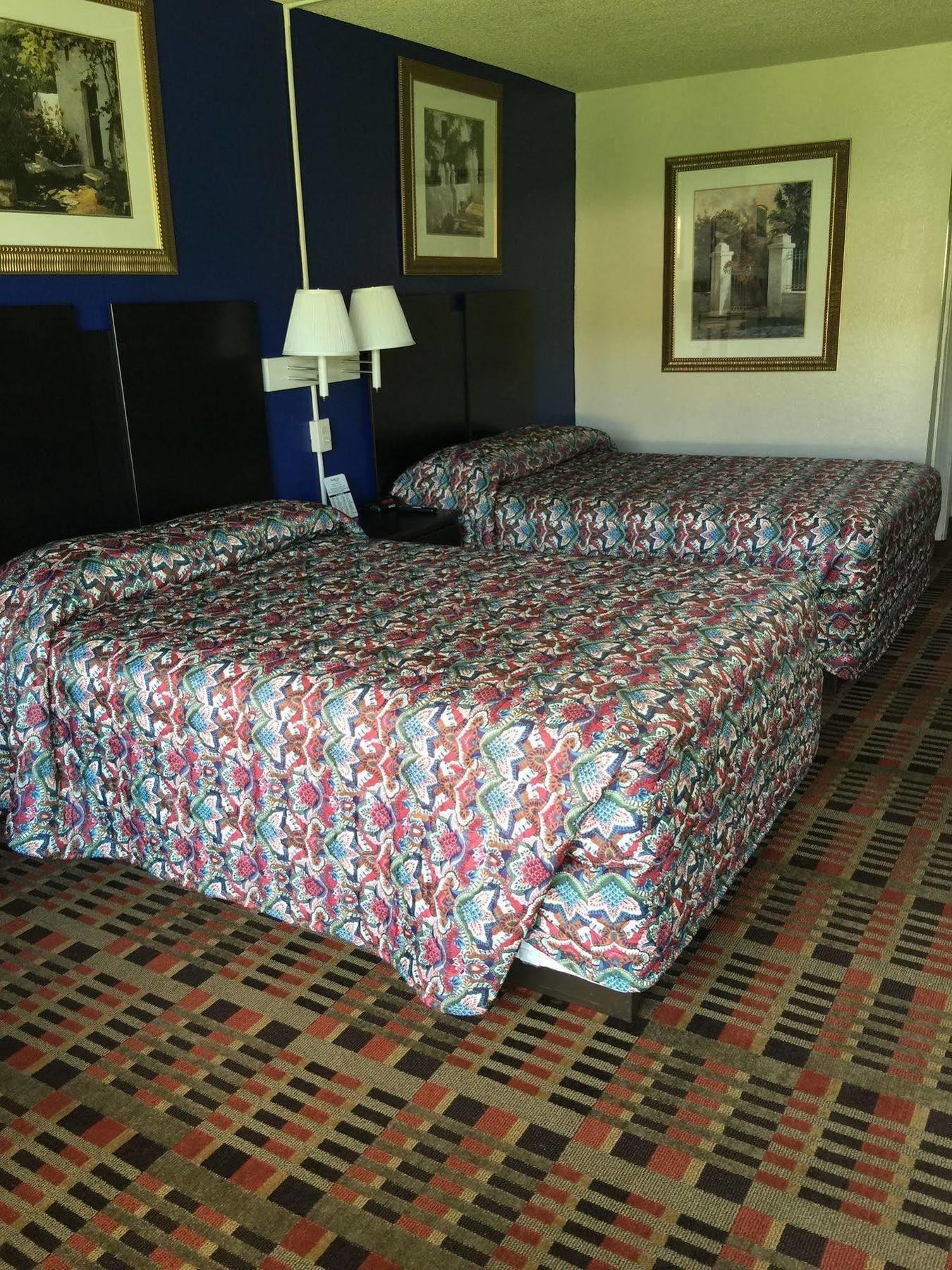 Rodeway Inn Sun City Center מראה חיצוני תמונה